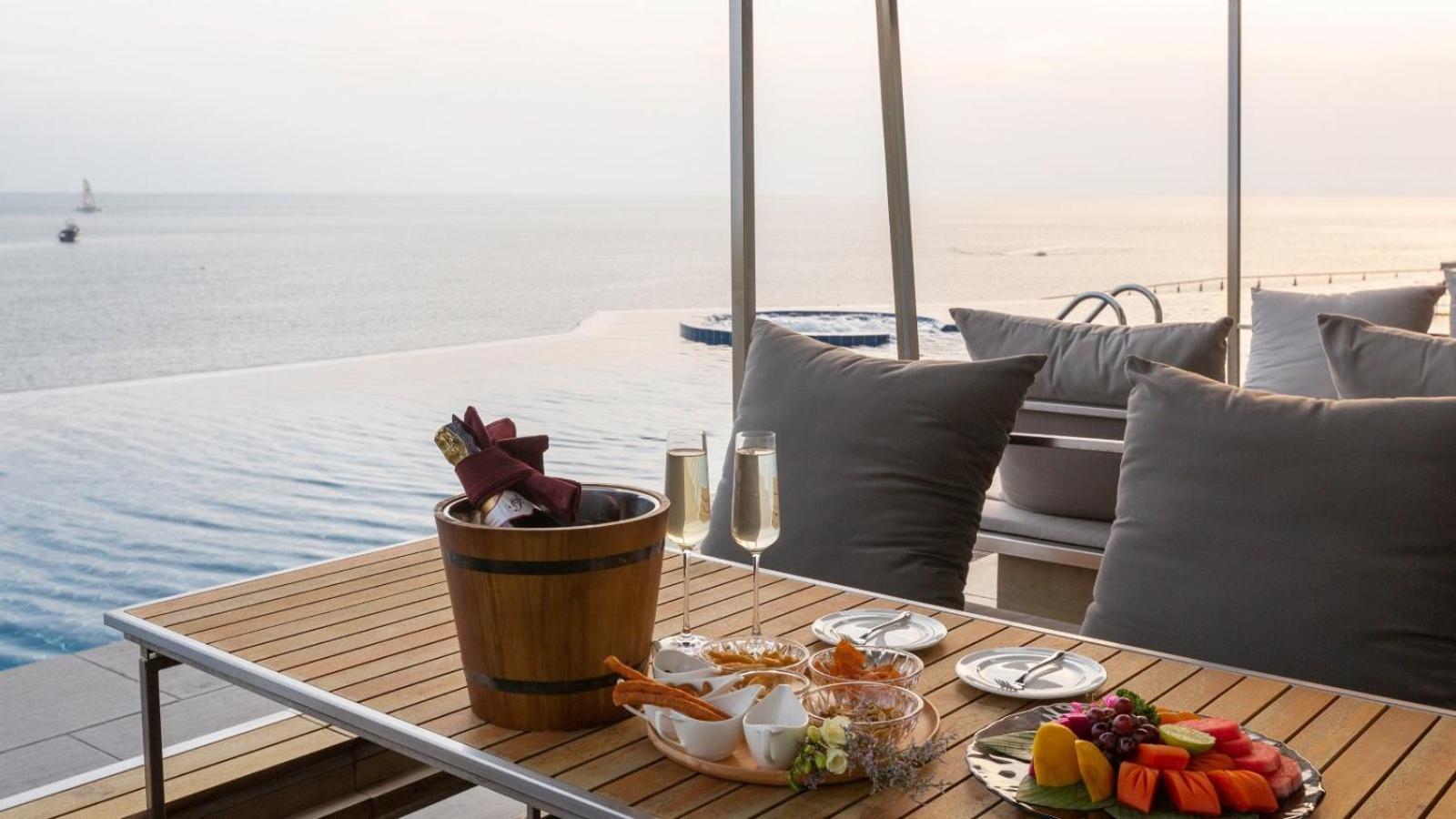 Villa Thousand Cliffs Nai Harn Экстерьер фото